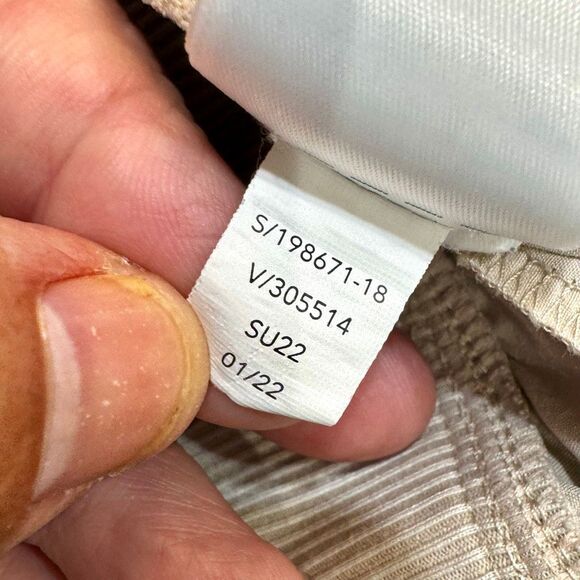 Athleta Brooklyn Mid Rise Ankle Pants. Beige. Size 4. - Picture 10 of 10